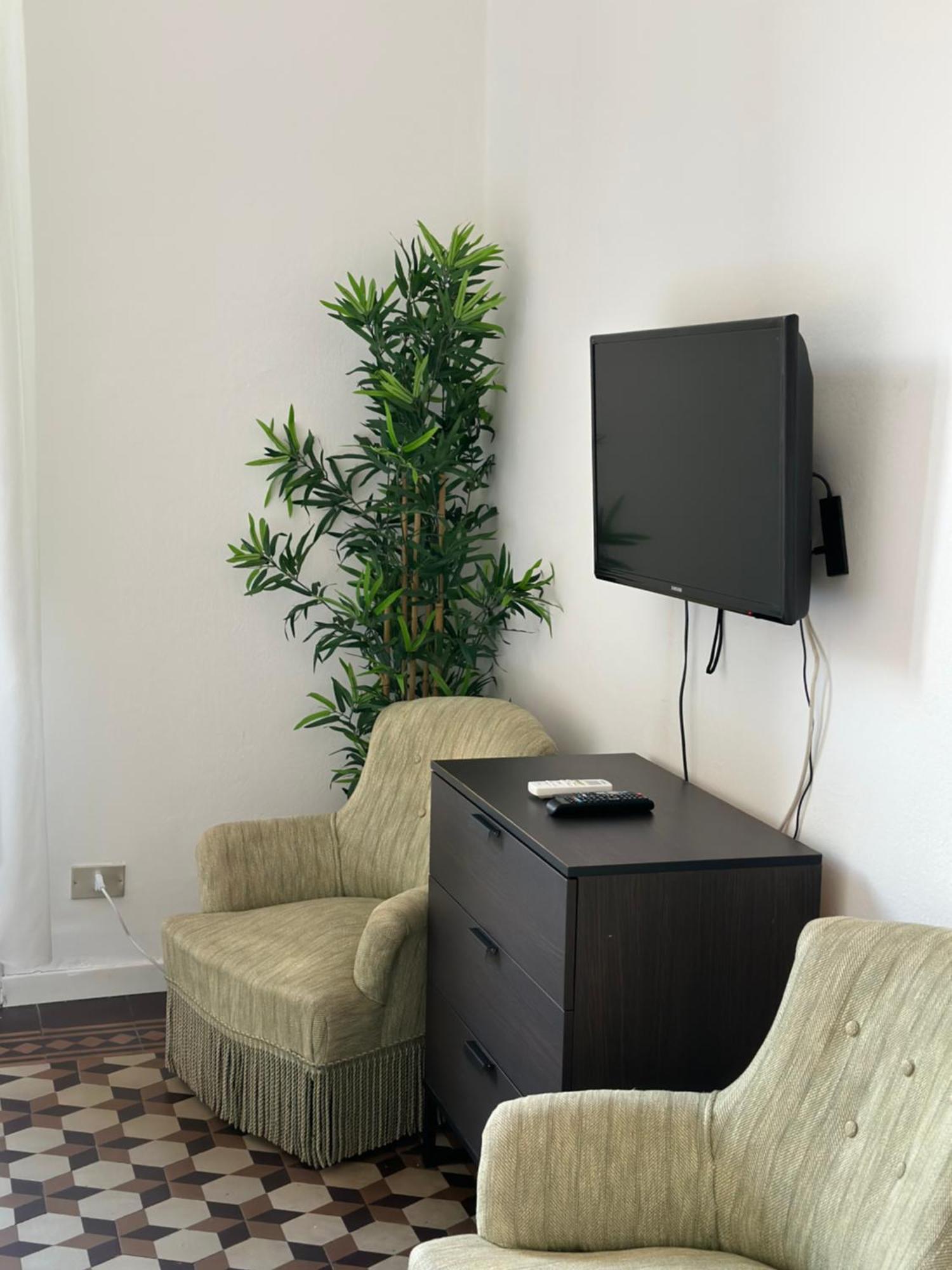 Xenia Apartments - Bright And Elegant Apartment Milánó Kültér fotó